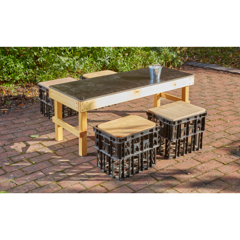 Slim Crate Kreidetisch mit Kistenhockern