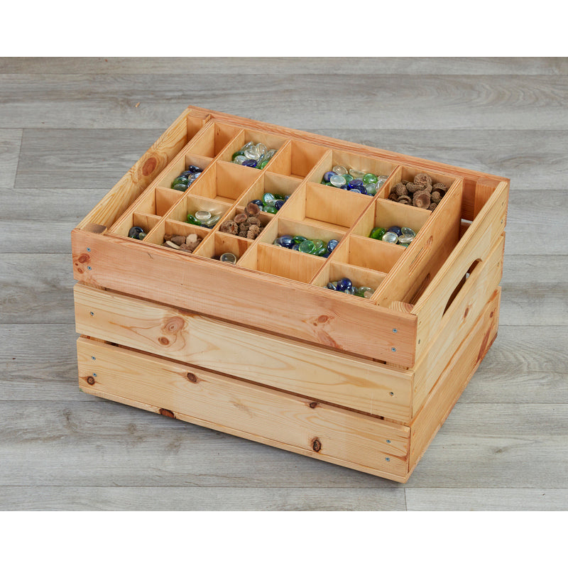 Kiste mit Basteltabletts