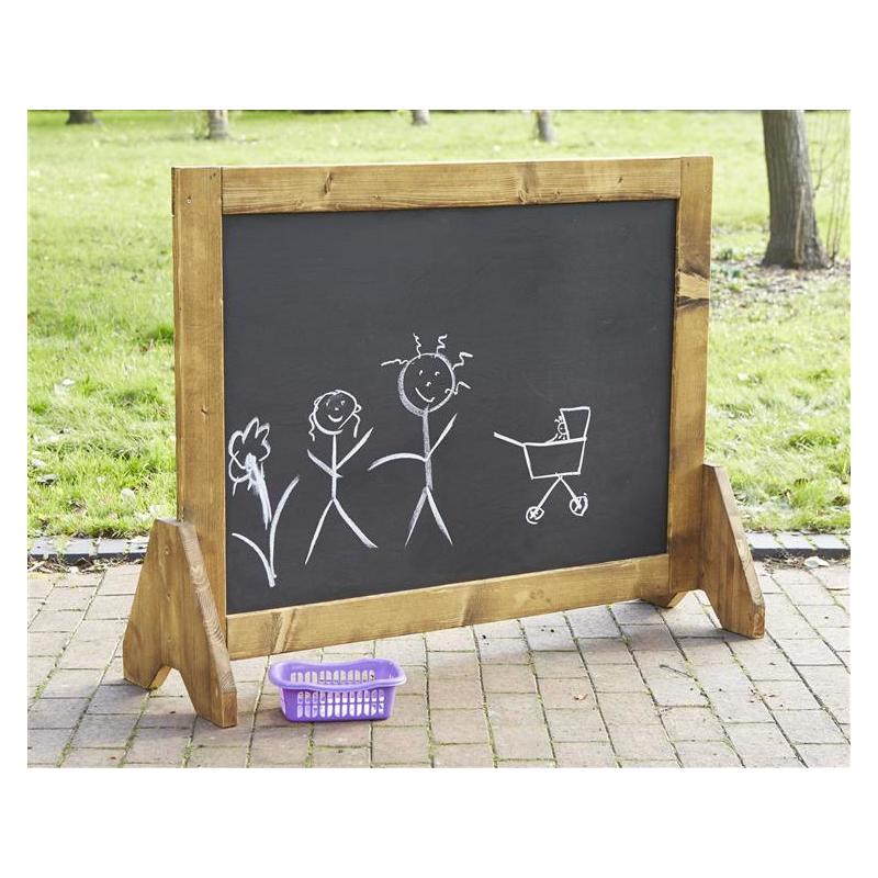 Freistehende doppelseitige Kreidetafel