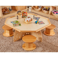 Nestende Spieltische